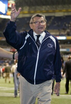 SAN ANTONIO - DECEMBER 29:  Head coach Joe Paterno of the Penn State Nittany Lions waves as he leaves the field after his 500th game as head coach with a win in the Valero Alamo Bowl against the Texas A&M Aggies on December 29, 2007 at the Alamodome in Sa