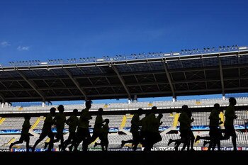 TORINO, UNITED KINGDOM - MARCH 09:  Juventus players warm up during training in front of the media at Stadio Olimpico di Torino on March 9, 2009 in Turin, Italy.  Juventus and Chelsea will play the UEFA Champions League, First knock-out round, second leg 
