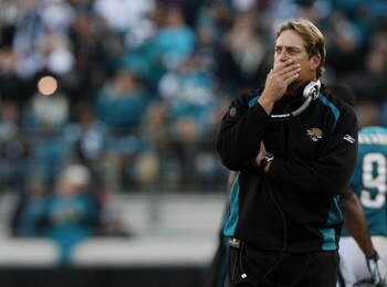 JACKSONVILLE, FL - NOVEMBER 16: Head coach Jack Del Rio of the Jacksonville Jaguars watches his team take on the Tennessee Titans at Jacksonville Municipal Stadium on November 16, 2008 in Jacksonville, Florida.  (Photo by Doug Benc/Getty Images)