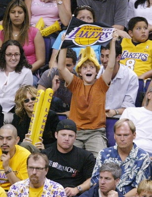 LOS ANGELES - MAY 31:  Actress Meg Ryan (glasses) and son Jack attend Game Six of the NBA Western Conference Finals between the Minnesota Timberwolves and the Los Angeles Lakers on May 31, 2004 in Los Angeles, California. (Photo by Vince Bucci/Getty Image