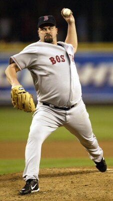 SEATTLE - AUGUST 26:   Starting pitcher David Wells #16 of the Boston Red Sox pitches against the Seattle Mariners on August 26, 2006 at Safeco Field in Seattle, Washington.  (Photo by Otto Greule Jr/Getty Images) 