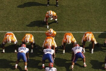 KNOXVILLE, TN - SEPTEMBER 20: Quarterback Jonathan Crompton #8 of the Tennessee Volunteers gets set for the snap against the Florida Gators at Neyland Stadium on September 20, 2008 in Knoxville, Tennessee.  (Photo by Streeter Lecka/Getty Images)