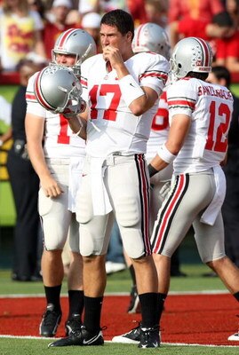 LOS ANGELES, CA - SEPTEMBER 13:  Quarterback Todd Boeckman #17 of the Ohio State Buckeyes looks on before taking on the USC Trojans during the college football game at the Los Angeles Memorial Coliseum on September 13, 2008 in Los Angeles, California.  (P