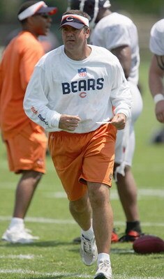 BOURBONNAIS, IL - JULY 30: New Defensive Coordinator Bob Babich of the Chicago Bears looks on during a summer training camp practice on July 30, 2007 at Olivet Nazarene University in Bourbonnais, Illinois. (Photo by Jonathan Daniel/Getty Images)