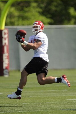 KANSAS CITY, MO - MAY 9:  Jake O'Connell #45 of the Kansas City Chiefs catches a pass during a rookie minicamp at the Chiefs practice facility on May 9, 2009 in Kansas City, Missouri. (Photo by G. Newman Lowrance/Getty Images)