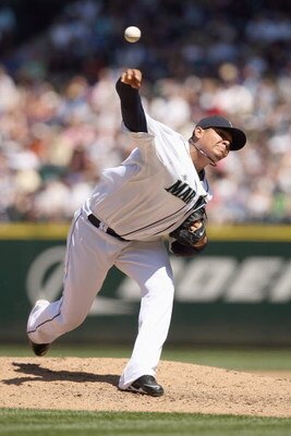 SEATTLE  - MAY 24:  Felix Hernandez #34 of the Seattle Mariners delivers the pitch during the game against the San Francisco Giants on May 24, 2009 at Safeco Field in Seattle, Washington. (Photo by Otto Greule Jr/Getty Images)  