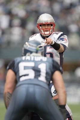 SEATTLE - DECEMBER 07:  Quarterback Matt Cassel #16 of the New England Patriots gets ready at the line of scrimmage during the game against the Seattle Seahawks on December 7, 2008 at Qwest Field in Seattle, Washington. The Patriots defeated the Seahawks 