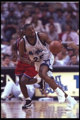 16 Apr 1996:  Guard Nick Anderson of the Orlando Magic moves the ball agauinst the Washington Bullets during a game played at the Orlando Arena in Orlando, Florida.  The Magic won the game, 113-95. Mandatory Credit: ALLSPORT USA  /Allsport