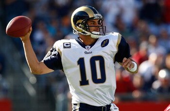 FOXBORO, MA - OCTOBER 26:  Marc Bulger #10 of the St. Louis Rams throws against the New England Patriots   at Gillette Stadium on October 26, 2008 in Foxboro, Massachusetts. (Photo by Jim Rogash/Getty Images)