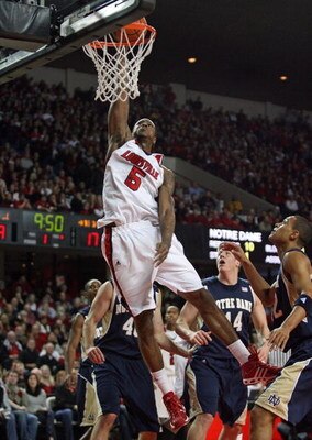 LOUISVILLE, KY - JANUARY 12:  Earl Clark #5 of the Louisville Cardinals shoots the ball during the Big East Conference game against the Notre Dame Fighting Irish on January 12, 2009 at Freedom Hall in Louisville, Kentucky. Louisville won 87-73 in overtime