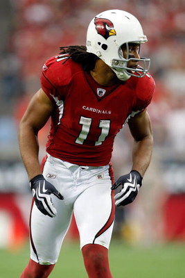 GLENDALE, AZ - JANUARY 18: Wide receiver Larry Fitzgerald #11 of the Arizona Cardinals looks on against the Philadelphia Eagles during the NFC championship game on January 18, 2009 at University of Phoenix Stadium in Glendale, Arizona. (Photo by Jamie S