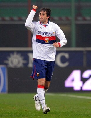 MILAN, ITALY - JANUARY 28:   Diego Milito of Genoa celebrates his goal during the Serie A match between Milan and Genoa at the Stadio Giuseppe Meazza  on January 28, 2009 in Milan, Italy. (Photo by New Press/Getty Images)