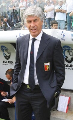BERGAMO, ITALY - MAY 10:  Manager Gian Piero Gasperini of Genoa during the Serie A match between Atalanta and Genoa at the Stadio Azzurri D`Italia on May 10, 2009 in Bergamo, Italy. (Photo by New Press/Getty Images)