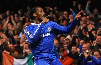 LONDON - FEBRUARY 25:  Didier Drogba of Chelsea celebrates his opening goal during the UEFA Champions League, Round of Last 16, First Leg match between Chelsea and Juventus at Stamford Bridge on February 25, 2009 in London, England.  (Photo by Phil Cole/G