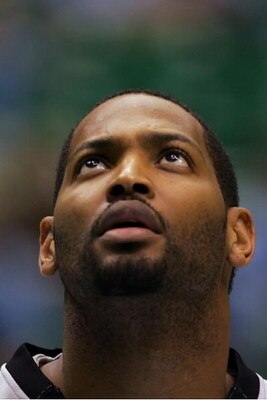 SALT LAKE CITY - MAY 26:  Robert Horry #5 of the San Antonio Spurs looks on before Game Three of the Western Conference Finals during the 2007 NBA Playoffs against the Utah Jazz in Game Three of the Western Conference Finals during the 2007 NBA Playoffs a
