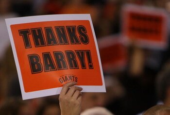 SAN FRANCISCO - SEPTEMBER 26: A fan of Barry Bonds of the San Francisco Giants holds a sign during their game against the San Diego Padres on September 26, 2007 at AT&T Park in San Francisco, California.   (Photo by Jed Jacobsohn/Getty Images)