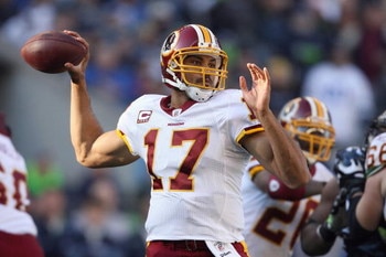 SEATTLE - NOVEMBER 23:  Quarterback Jason Campbell #17 of the Washington Redskins looks to pass the ball downfield during the game against the Seattle Seahawks on November 23, 2008 at Qwest Field in Seattle, Washington. (Photo by Otto Greule Jr/Getty Imag