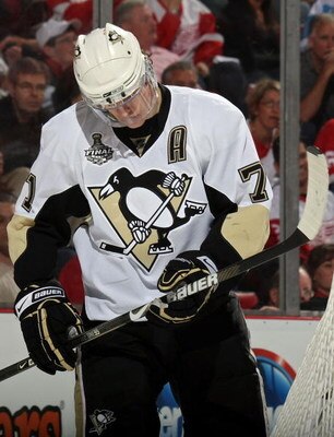 DETROIT - JUNE 06:  Evgeni Malkin #71 of the Pittsburgh Penguins looks on against the Detroit Red Wings during Game Five of the 2009 NHL Stanley Cup Finals at Joe Louis Arena on June 6, 2009 in Detroit, Michigan.  (Photo by Bruce Bennett/Getty Images)