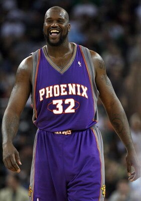 OAKLAND, CA - MARCH 15:  Shaquille O'Neal #32 of the Phoenix Suns looks on against the Golden State Warriors during an NBA game on March 15, 2009 at Oracle Arena in Oakland, California. NOTE TO USER: User expressly acknowledges and agrees that, by downloa