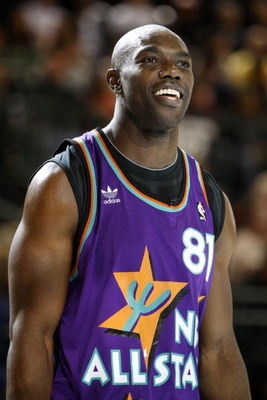 PHOENIX - FEBRUARY 13:  Terrell Owens of the Dallas Cowboys plays during the McDonald's All-Star Celebrity Game held at the Phoenix Convention Center on February 13, 2009 in Phoenix, Arizona.  (Photo by Nick Doan/Getty Images)