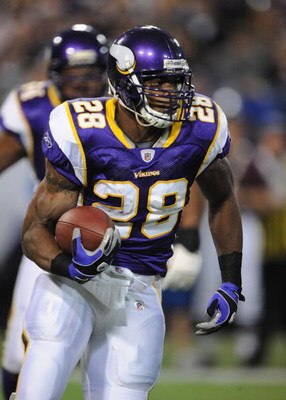 MINNEAPOLIS - DECEMBER 21:  Adrian Peterson #28 of the Minnesota Vikings carries the ball during an NFL game against the Atlanta Falcons at the Hubert H. Humphrey Metrodome, on December 21, 2008 in Minneapolis, Minnesota.  (Photo by Tom Dahlin/Getty Image