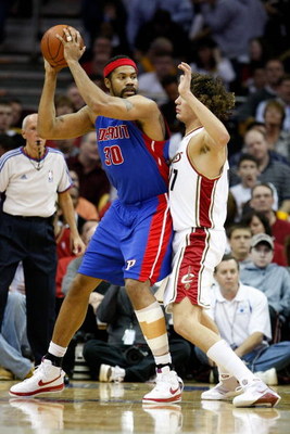 CLEVELAND - APRIL 21: Rasheed Wallace #30 of the Detroit Pistons goes up against Anderson Varejao #17 of the Cleveland Cavaliers in Game Two of the Eastern Conference Quarterfinals during the 2009 NBA Playoffs at Quicken Loans Arena on April 21, 2009 in