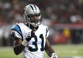 ATLANTA - NOVEMBER 23: Cornerback Richard Marshall #31 of the  the Carolina Panthers sets for play against the Atlanta Falcons at the Georgia Dome on November 23, 2008 in Atlanta, Georgia.  (Photo by Al Messerschmidt/Getty Images) 
