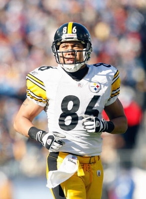 NASHVILLE, TN - DECEMBER 21:   Hines Ward #86 of the Pittsburgh Steelers moves on the field during the game against the Tennessee Titans on December 21, 2008 at LP Field in Nashville, Tennessee. (Photo by: Streeter Lecka/Getty Images)