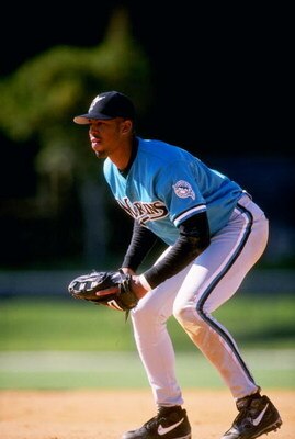 10 Mar 1998:  Derrek Lee of the Florida Marlins in action during the Marlins 4-3 spring training loss to the Los Angeles Dodgers at Holman Stadium in Vero Beach, Florida. Mandatory Credit: Matthew Stockman  /Allsport