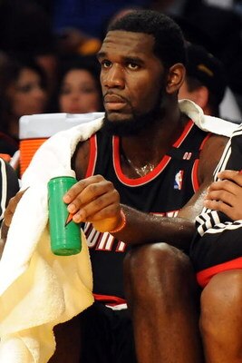 LOS ANGELES, CA - OCTOBER 28:  Greg Oden #52 of the Portland Trail Blazers looks on from the bench in the first half against the Los Angeles Lakers on October 28, 2008 at Staples Center in Los Angeles, California. NOTE TO USER: User expressly acknowledges