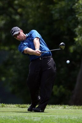 FARMINGDALE, NY - JUNE 19:  David Duval plays his tee shot on the fifth hole during the continuation of the first round of the 109th U.S. Open on the Black Course at Bethpage State Park on June 19, 2009 in Farmingdale, New York.  (Photo by Nick Laham/Gett