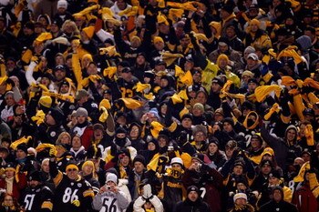 PITTSBURGH - JANUARY 18:  Fans of the Pittsburgh Steelers support their team against the Baltimore Ravens during the AFC Championship game on January 18, 2009 at Heinz Field in Pittsburgh, Pennsylvania.  (Photo by Streeter Lecka/Getty Images)