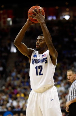 KANSAS CITY, MO - MARCH 21: Tyreke Evans #12 of the Memphis Tigers looks to make a pass play during their second round game against the Maryland Terrapins in the NCAA Division I Men's Basketball Tournament at the Sprint Center on March 21, 2009 in Kansas