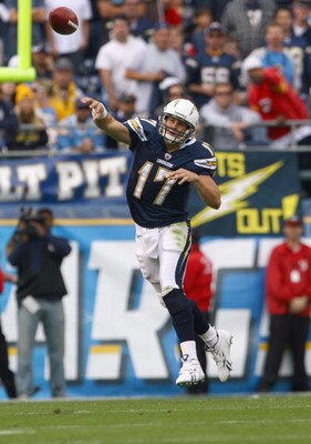 SAN DIEGO - NOVEMBER 9:  Quarterback Philip Rivers #17 of the San Diego Chargers passes the ball downfield during the game against the Kansas City Chiefs at Qualcomm Stadium on November 9, 2008 in San Diego, California. (Photo by: Jeff Gross/Getty Images)