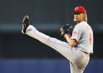 NEW YORK - JULY 12:  Bronson Arroyo #61 of the Cincinnati Reds pitches against the New York Mets in the second inning of their game at Shea Stadium on July 12, 2007 in the Queens borough of the Flushing neighborhood of New York City. (Photo by Al Bello/Ge