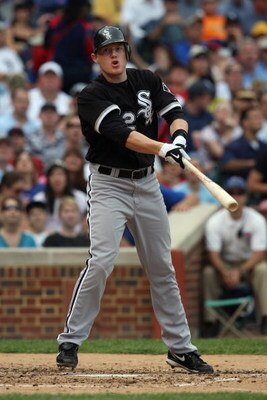 CHICAGO - JUNE 18:  Brian Anderson #32 of the Chicago White Sox bats against the Chicago Cubs during the game on June 18, 2009 at Wrigley Field in Chicago, Illinois. (Photo by Jonathan Daniel/Getty Images)