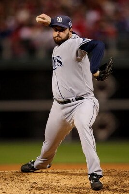 PHILADELPHIA - OCTOBER 26:  Dan Wheeler #35 of the Tampa Bay Rays pitches against the Philadelphia Phillies during game four of the 2008 MLB World Series on October 26, 2008 at Citizens Bank Park in Philadelphia, Pennsylvania.  (Photo by Elsa/Getty Images