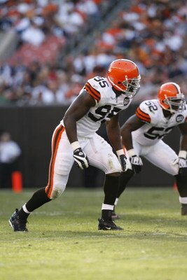 CLEVELAND - SEPTEMBER 7:  Kamerion Wimbley #95 of the Cleveland Browns lines up for a play during the game against the Dallas Cowboys at Cleveland Browns Stadium on September 7, 2008 in Cleveland, Ohio.  (Photo by Kevin C. Cox/Getty Images)