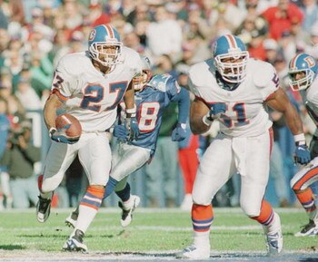 17 Nov 1996:  Defensive back Steve Atwater #27 of the Denver Broncos returns an interception during the Broncos 34-8 win over the New England Patriots at Foxboro Stadium in Foxboro, Massachusetts.  Mandatory Credit: Al Bello/Allsport