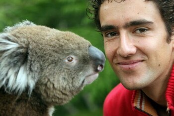MELBOURNE, AUSTRALIA - JANUARY 20:  Marin Cilic of Croatia pays a visit to Melbourne Zoo on day seven of the Australian Open 2008 on January 20, 2008 in Melbourne, Australia.  (Photo by Kristian Dowling/Getty Images)