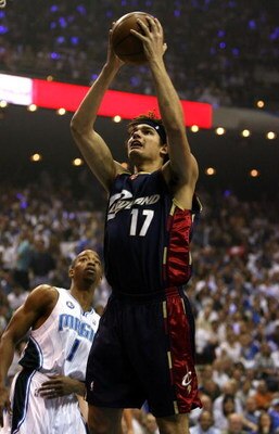 ORLANDO, FL - MAY 30:  Anderson Varejao #17 of the Cleveland Cavaliers handles the ball against the Orlando Magic in Game Six of the Eastern Conference Finals during the 2009 Playoffs at Amway Arena on May 30, 2009 in Orlando, Florida. NOTE TO USER: User 