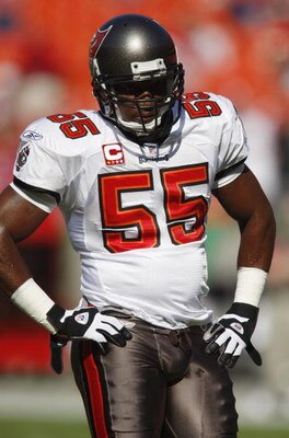 KANSAS CITY, MO - NOVEMBER 02:  Derrick Brooks #55 of the Tampa Bay Buccaneers looks on against the Kansas City Chiefs during their NFL game on November 2, 2008 at Arrowhead Stadium in Kansas City, Missouri.  The Buccaneers won 30 to 27 in overtime. (Phot
