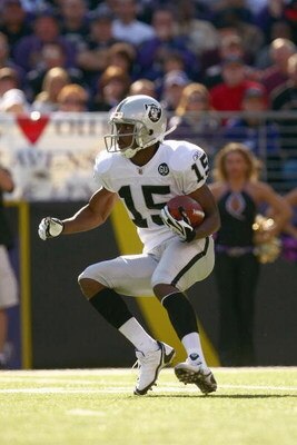 BALTIMORE - OCTOBER 26:  Johnnie Lee Higgins #15 of the Oakland Raiders carries the ball during the game against the Baltimore Raven at M&T Bank Stadium on October 26, 2008 in Baltimore, Maryland. (Photo by: Chris McGrath/Getty Images)