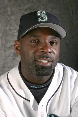 PEORIA, AZ - FEBRUARY 22:  Carl Everett poses for a portrait during Seattle Mariniers Photo Day on February 22, 2006 at the Peoria Sports Complex in Peoria, Arizona.  (Photo by Stephen Dunn/Getty Images)