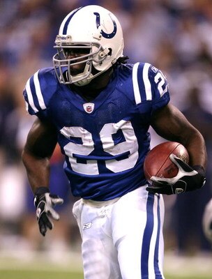 INDIANAPOLIS - NOVEMBER 02:  Joseph Addai #29 of the Indianapolis Colts runs with the ball in the first quarter against the New England Patriots at Lucas Oil Stadium on November 2, 2008 in Indianapolis, Indiana.  (Photo by Andy Lyons/Getty Images)