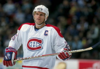 7 Mar 1998: Vincen Damphousse #25 of the Montreal Canadiens looks down the ice during a game against the Buffalo Sabres at the Molson Center in Montreal, Canada. The Sabres defeated the Canadiens 2-1.