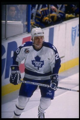 25 Mar 1992:  Leftwinger Mike Krushelnyski of the Toronto Maple Leafs looks on during a game against the Buffalo Sabres at Memorial Auditorium in Buffalo, New York. Mandatory Credit: Rick Stewart  /Allsport
