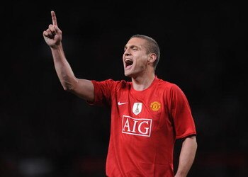 MANCHESTER, UNITED KINGDOM - APRIL 29:  Nemanja Vidic of Manchester United shouts to his team mates during the UEFA Champions League Semi Final First Leg match between Manchester United and Arsenal at Old Trafford on April 29, 2009 in Manchester, England.