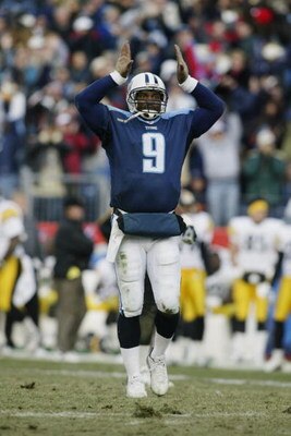 NASHVILLE, TN - NOVEMBER 17:  Steve McNair #9 of the Tennessee Titans gestures on the field during the game against the Pittsburgh Steelers at The Coliseum on November 17, 2002 in Nashville, Tennessee.  The Titans won the game 31-23.  (Photo by Andy Lyons