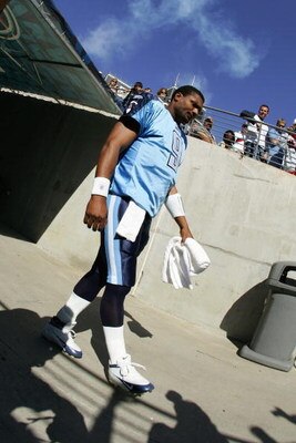NASHVILLE, TN - OCTOBER 30:  Quarterback Steve McNair #9 of the Tennessee Titans walks out of the tunnel as he makes his way to the field during a game against the Oakland Raiders at the Coliseum on October 30, 2005 in Nashville, Tennessee.  The Raiders w